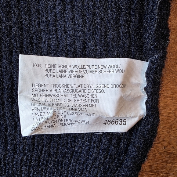 Rhode Island 100% Pure New Wool Sweater – Kids/Unisex Size L – Navy Blue - Picture 7 of 7